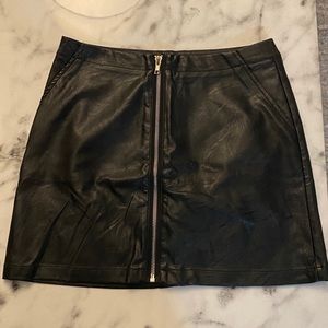 Valiant-Paris black Leather Skirt